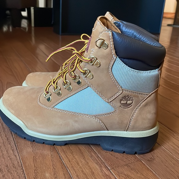 Timberland Boot (8.5) - Picture 2 of 6
